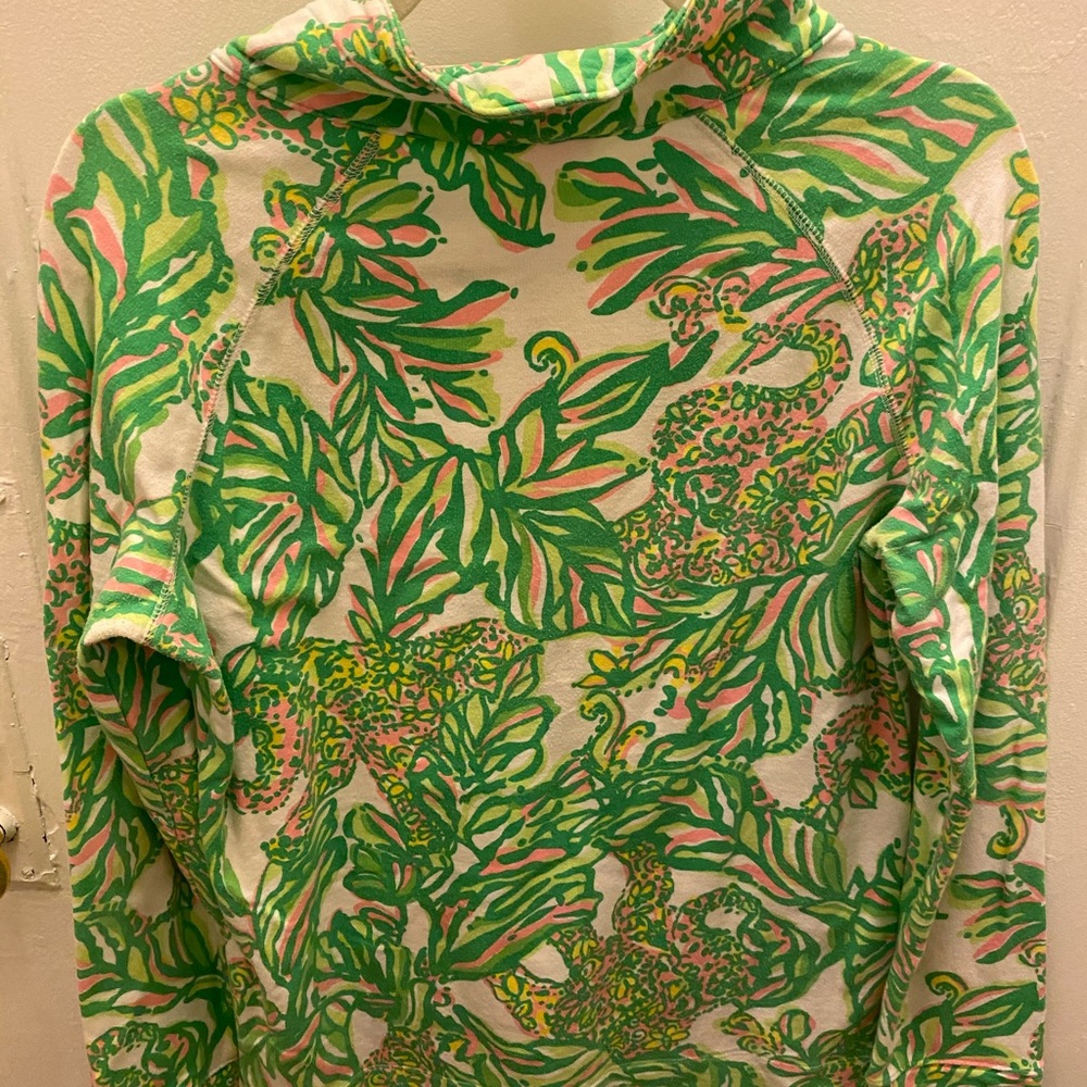 Lily Pulitzer. Signs of wear underneath arm area.
